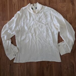 Kate Hill high-neck beige silk blouse with a subtle floral pattern,size14 Petite